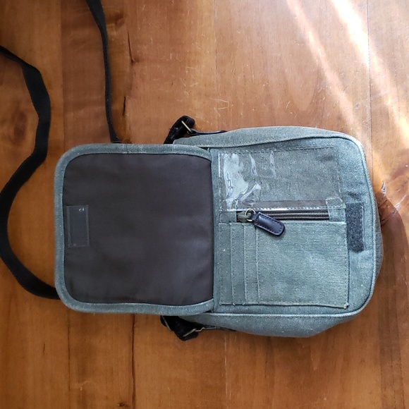 Little crossbody bucket bag by Dockers - Picture 6 of 9